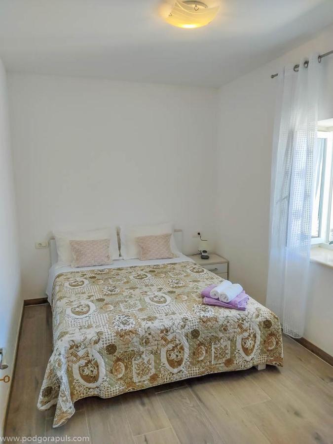 Apartman Krzenic With Sea View Podgora Exterior photo